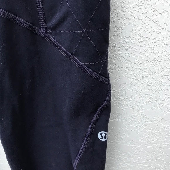 Lulu lemon workout tights with zipper pockets - Picture 4 of 4